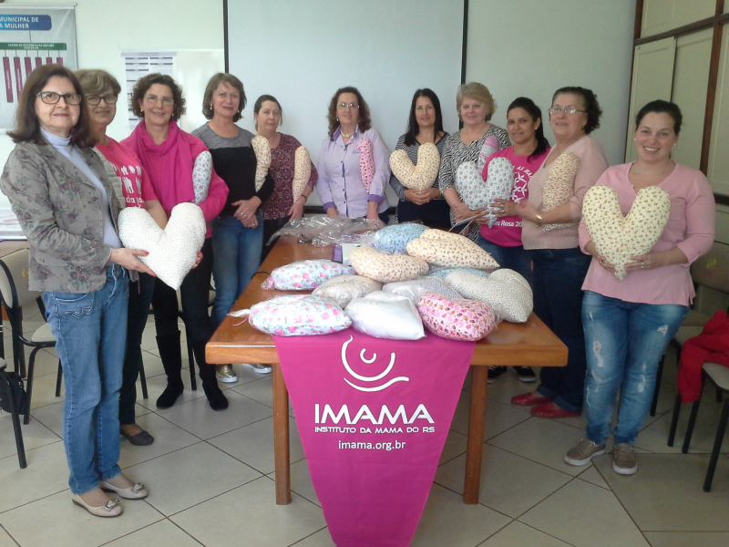 IMAMA RECEBE DOAÇÃO DE ALMOFADAS